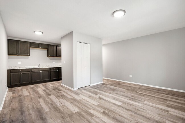 Foto del edificio - 805 N Court St