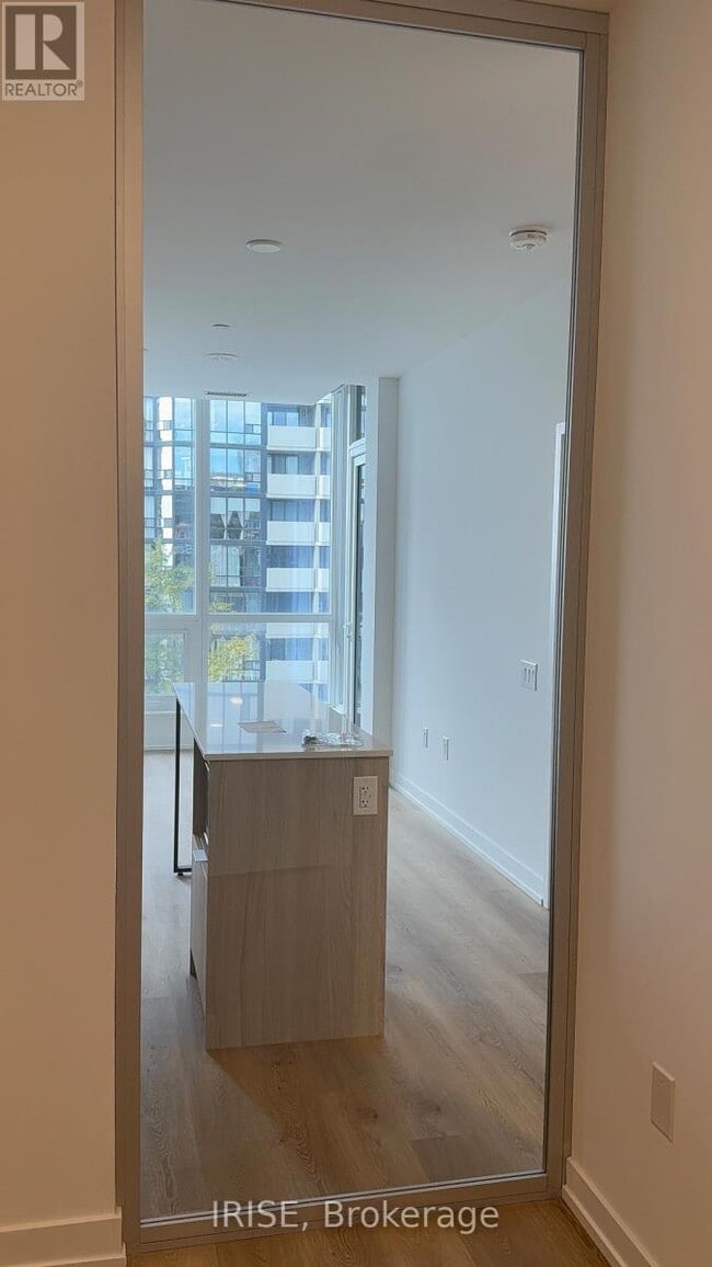 Building Photo - 395 Square One Dr