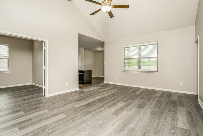 Foto del edificio - 1403 Park Trails Blvd