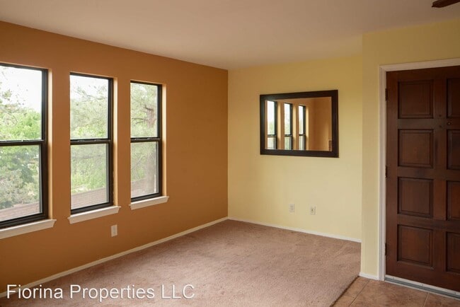 Building Photo - 2 br, 2 bath House - 207 Camino de los Mar...