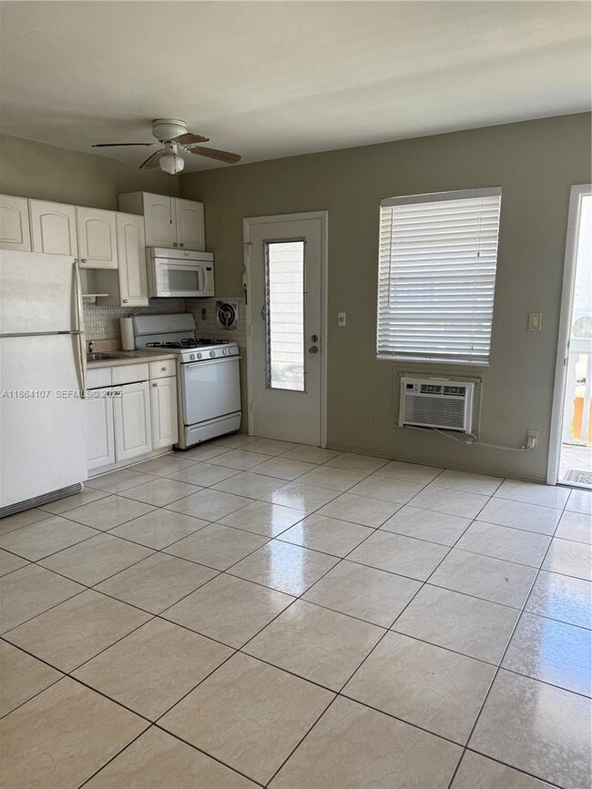 Building Photo - 6856 Abbott Ave