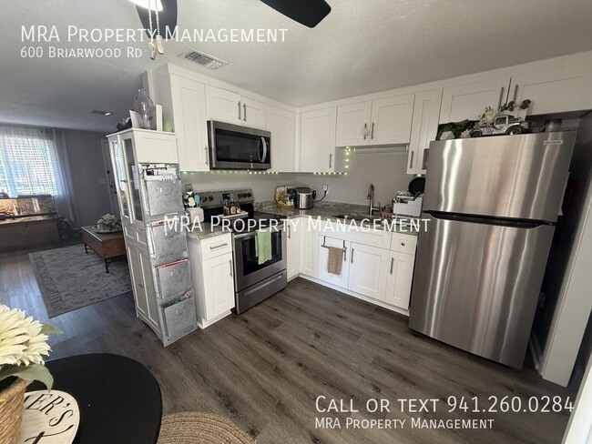 Foto del edificio - 600 Briarwood Rd