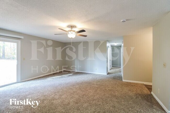 Building Photo - 5521 Concord Cir