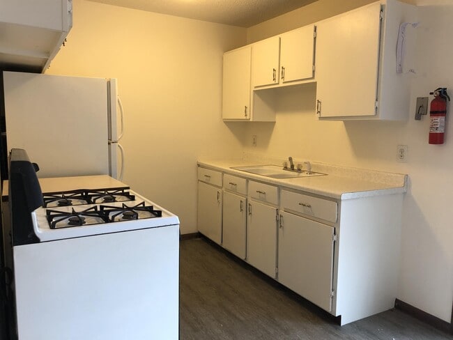 Building Photo - 1412 Osborne Rd NE