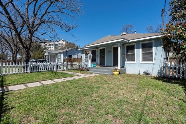 Building Photo - 906 Capitol Ct