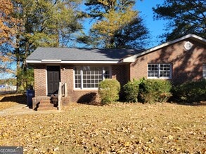 Building Photo - 354 Emily Cir