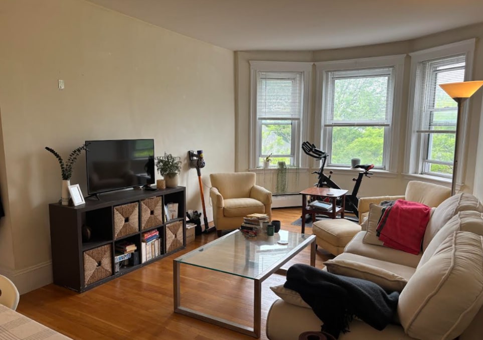 Primary Photo - 50 Inman St