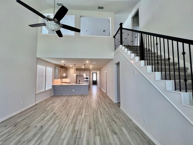 Building Photo - 1815 Waters Branch Dr