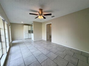 Building Photo - 3021 Sycamore Ave