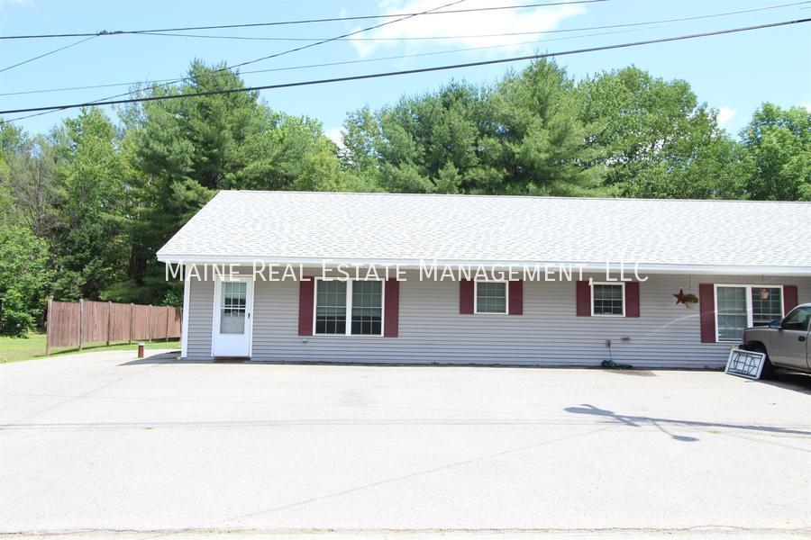 41 Vafiades Ave Unit 2, Hermon, ME 04401 Room for Rent in Hermon, ME