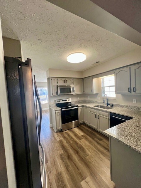 Cocina - 920 Brittany Deanne Ln