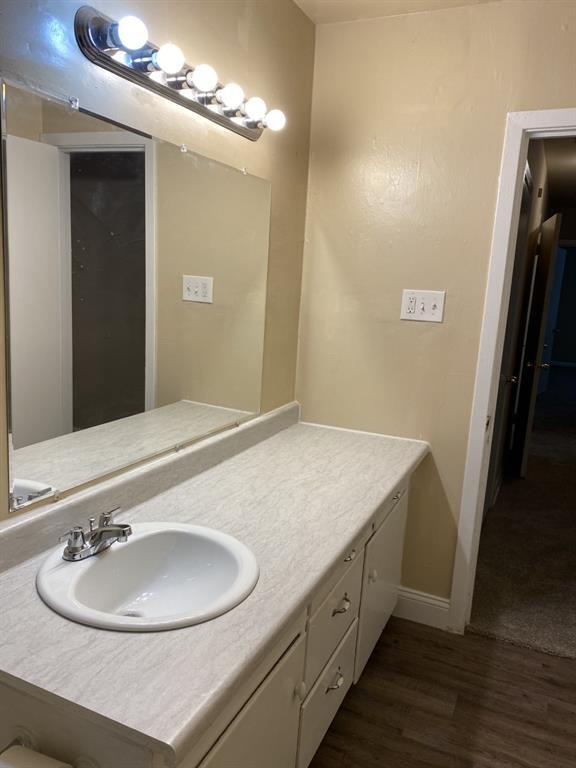 Building Photo - 6206 Heron Dr