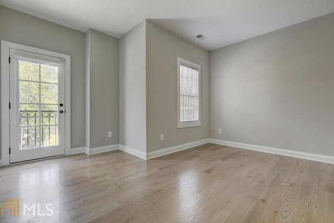 Building Photo - 1114 Blackshear Dr