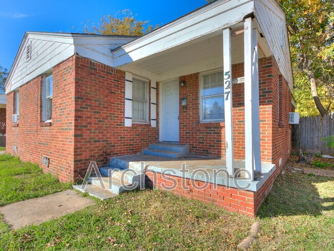 Building Photo - 527 E Boeing Dr