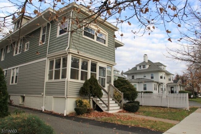 Building Photo - 50 Midland Ave
