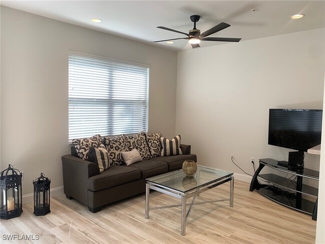 Building Photo - 15780 Portofino Springs Blvd