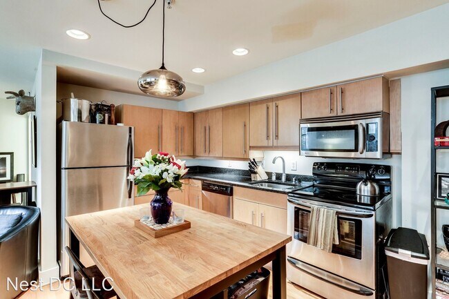 Foto del edificio - 2608 Sherman Ave NW