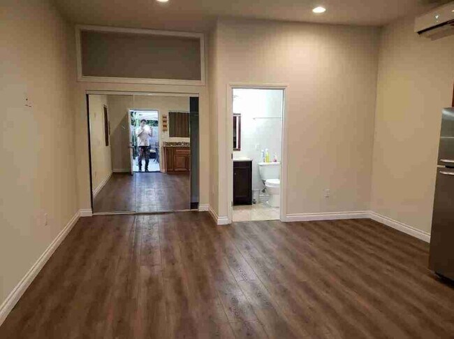 Foto del edificio - 1010 Florence Pl