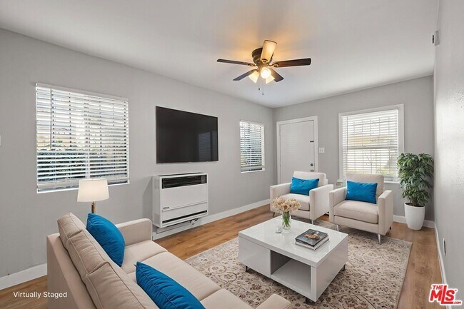 Foto del edificio - 5724 La Mirada Ave