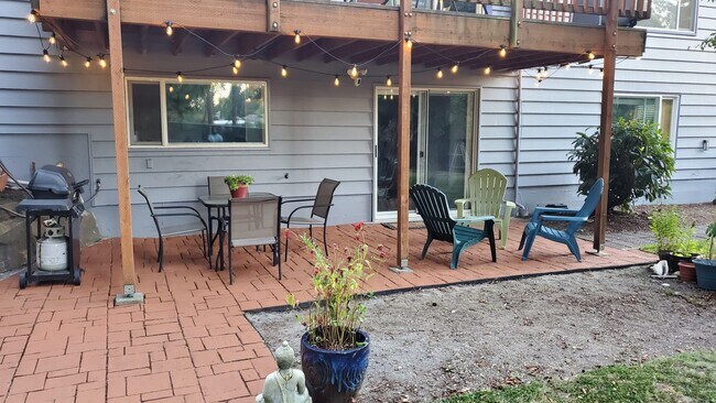 Foto del edificio - 434 S 199th St