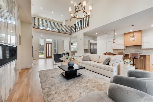 Foto principal - 6411 Royal Ln