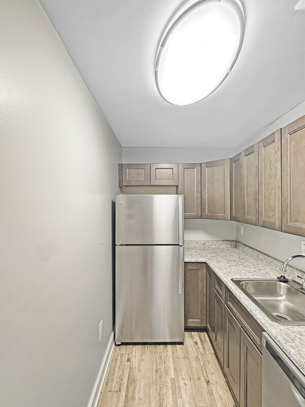 Building Photo - 7924 Allard Ct