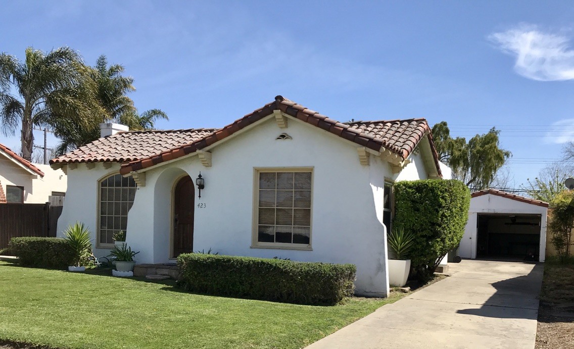 Primary Photo - 423 Alameda St
