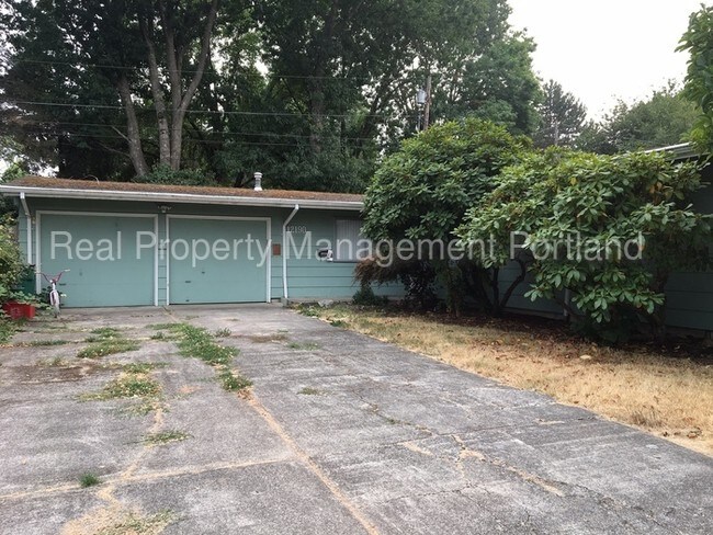 Building Photo - 12190 SW Bruce Ln