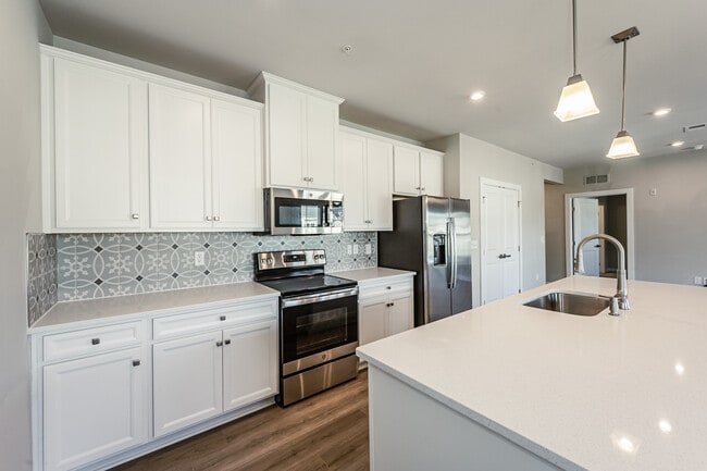 Foto del edificio - 6601 Citory Way