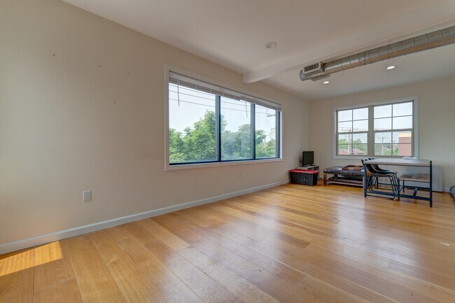 Building Photo - 58 Dixwell Ave