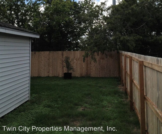 Foto del edificio - 3 br, 1 bath House - 203 A Richards