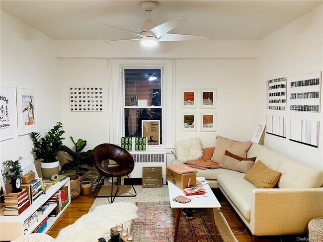 Building Photo - 245 Hudson St