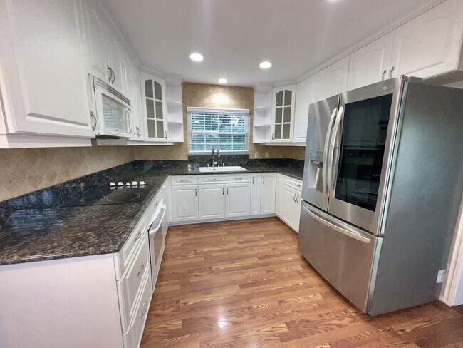 Foto del edificio - 9071 Paradise Park Dr