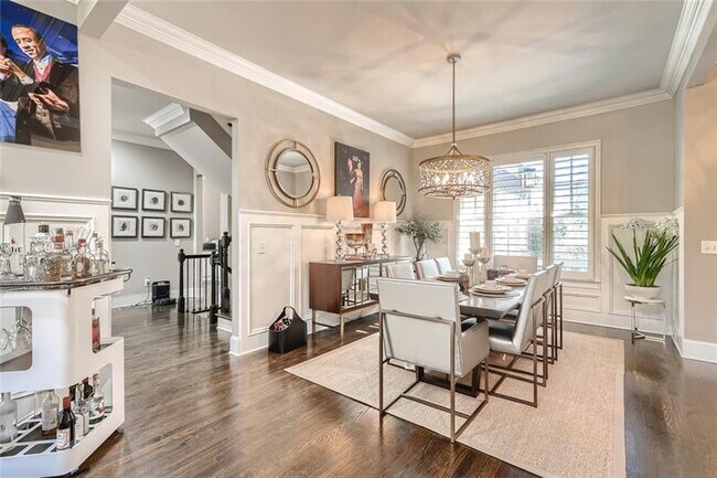 Foto del edificio - 2810 Briarcliff Ct NE