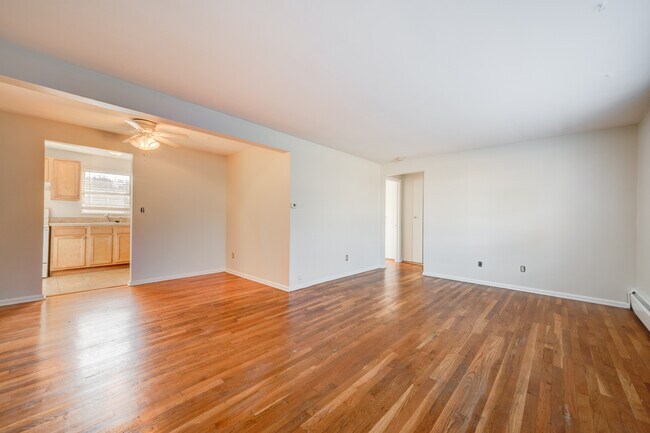 Foto del edificio - 113 Cooper Hill St