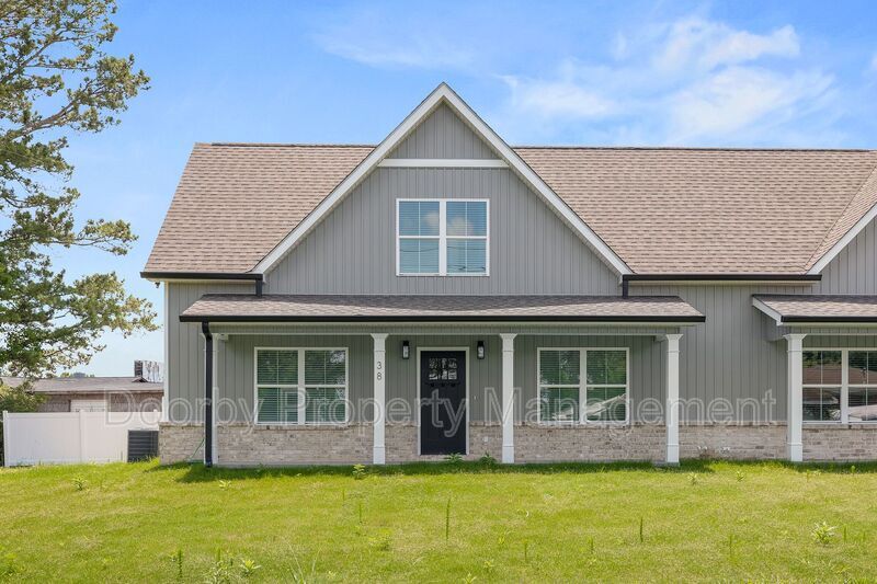 36 Alden Ln Unit 38, Rossville, GA 30741 Condo for Rent in Rossville