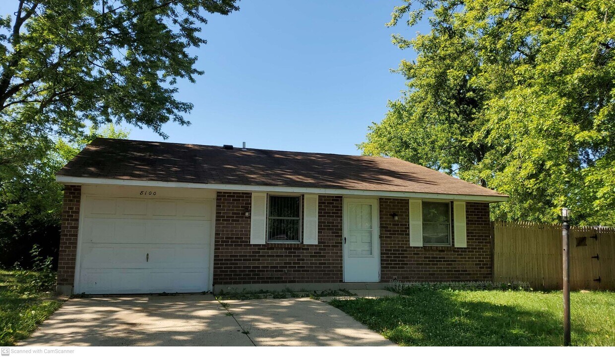 Primary Photo - Cozy 3 Bed, 1 Bath, Convenient to I-70 and...