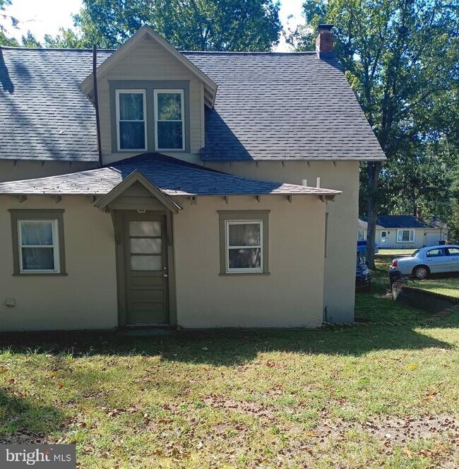 Foto del edificio - 11 W Cloverdale Ave