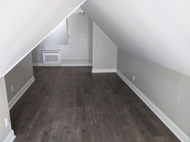 Building Photo - 1324 Highland Ave