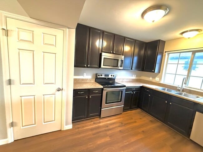 Foto del edificio - Beautiful 2 Bedroom 2 Bath Condo In St. Peter's