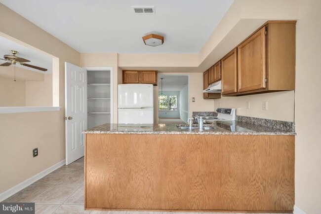 Building Photo - 115 Mulberry Dr