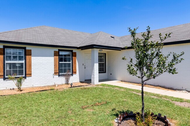 Building Photo - 4501 Jake Spoon Dr