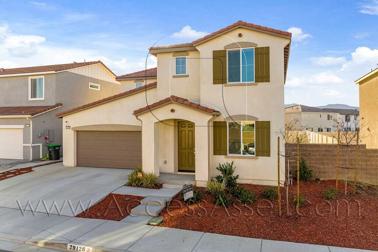 Primary Photo - Beautiful 4 Bed/3 Bath Home Located In Hig...