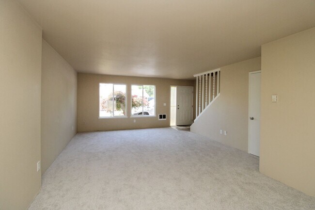 Foto del edificio - 2658-2658 SE 125th Ave
