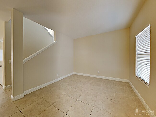 Building Photo - 2405 N 92nd Ln