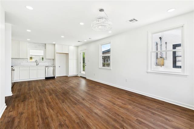 Building Photo - 1221 Gaudet Dr