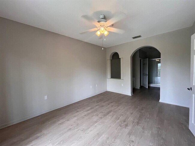 Foto del edificio - 14200 Avalon Rd