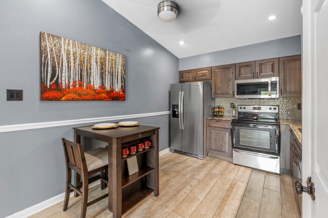 Building Photo - 905 Hanna Pl Ct