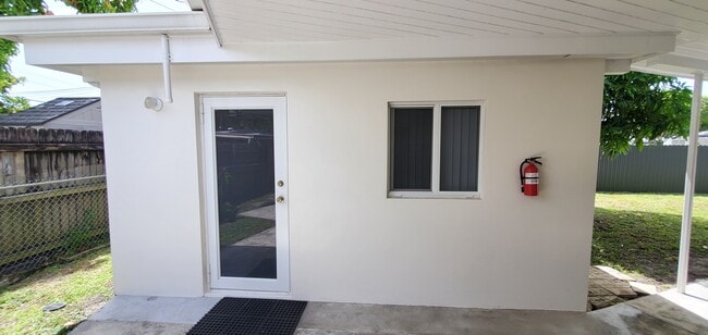 Building Photo - 3940 NW 9th St