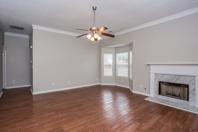 Foto del edificio - 743 Patriot's Point St